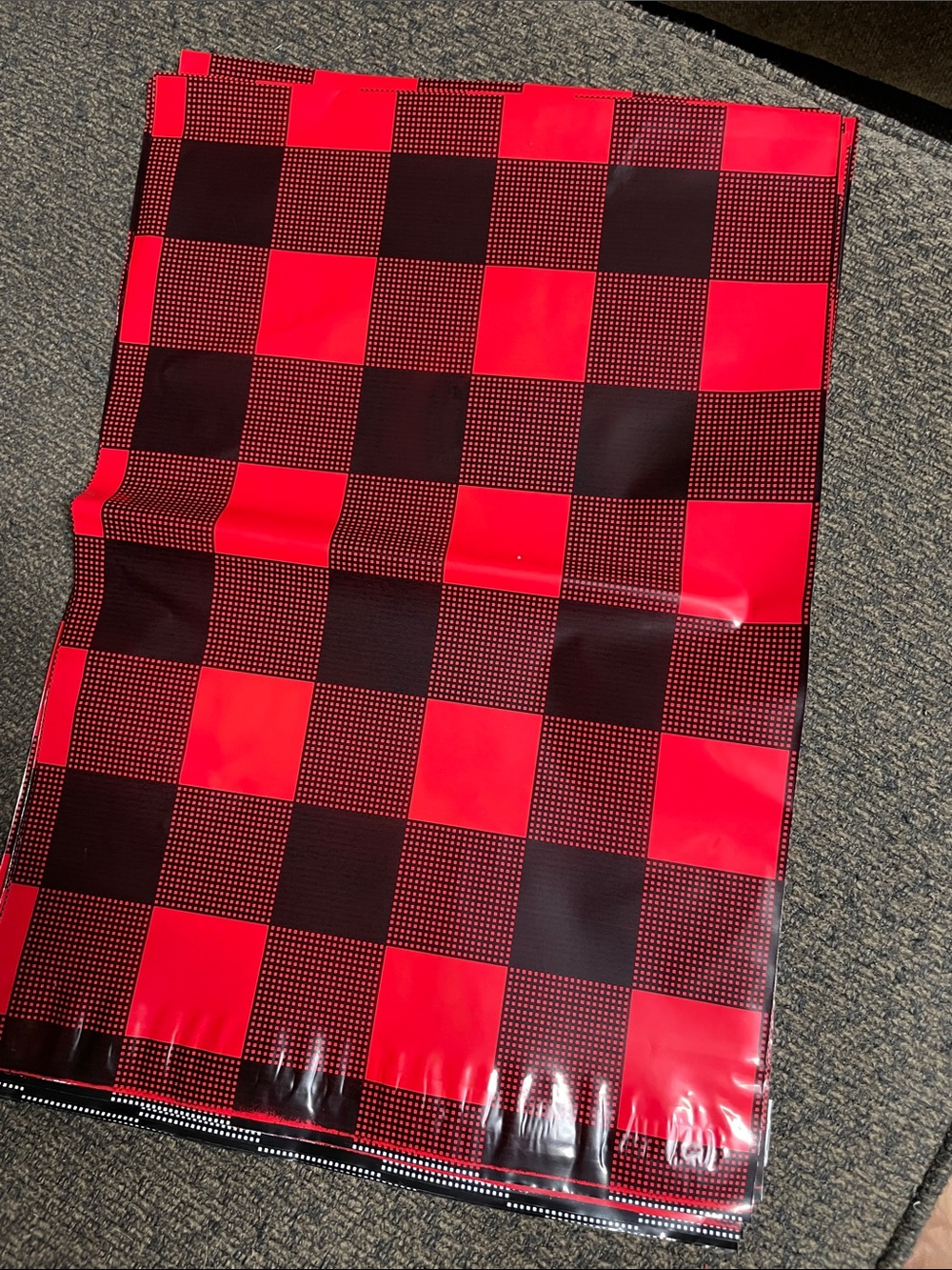 15 Red/Black Buffalo Check Polymailers